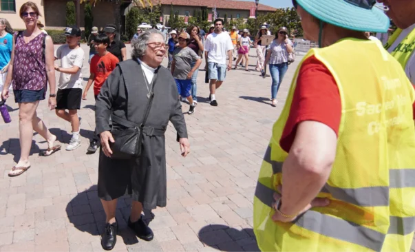 Sister Armida volunteers at the Casa de los Pobres USA 2 Million Meals event