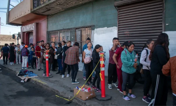 The people of Tijuana waiting to get into the Casa for breakfast